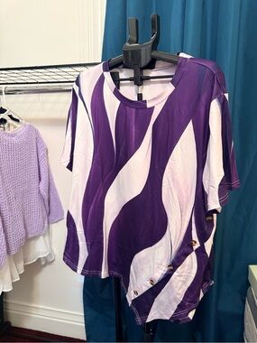 Fashion Bug Purple and White Wave-Print Short Sleeve Top